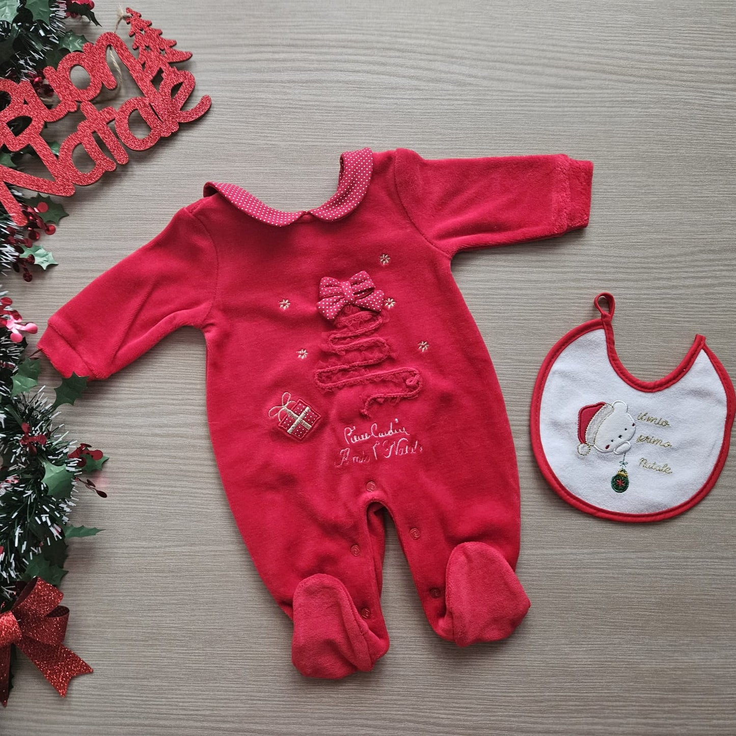 Tutina neonato Natalizia Neonata Pierre Cardin+ bavaglino in REGALO