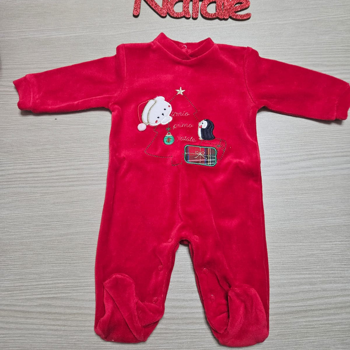 Tutina neonato unisex natalizia + bavaglino in REGALO
