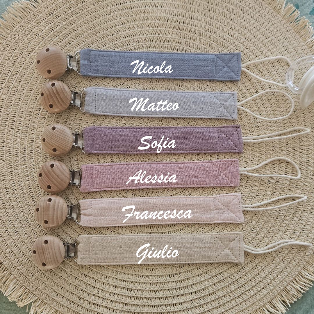 Scegli la tua colorazione preferita e regala al tuo piccolo la comodità di questa catenella 100% cotone personalizzata.. Affrettati