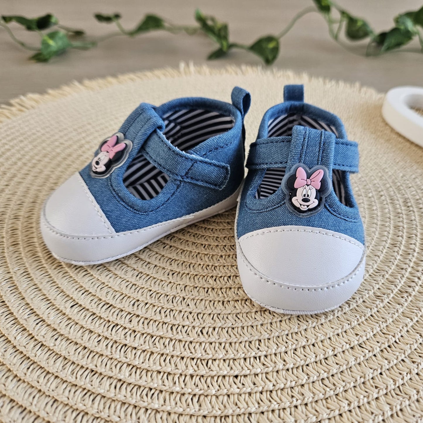 Scopri la nostra collezione di scarpe per neonato. Affrettati disponibilità limitata.